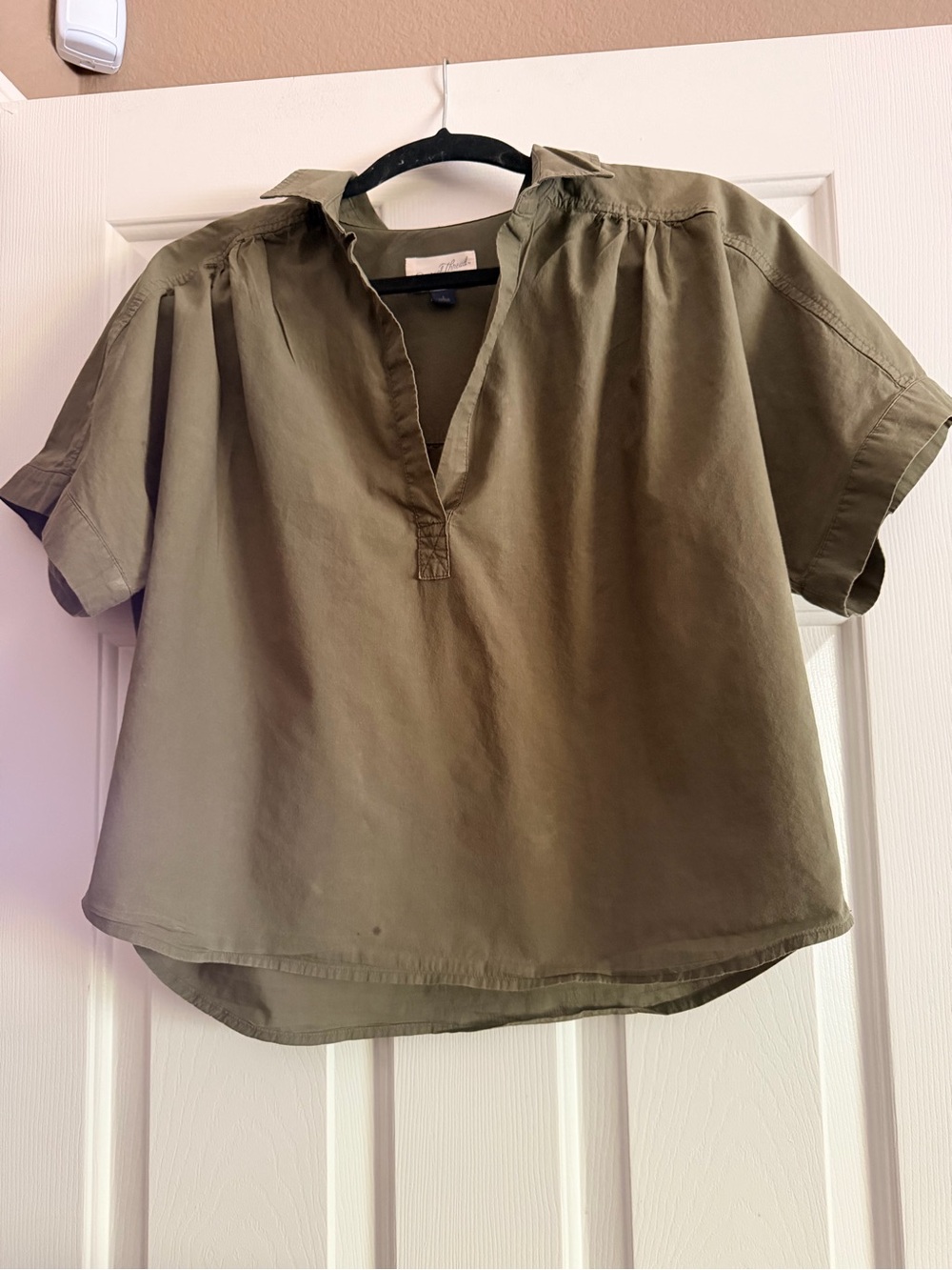 Universal Thread Olive Short-Sleeve V-Neck Popover Blouse